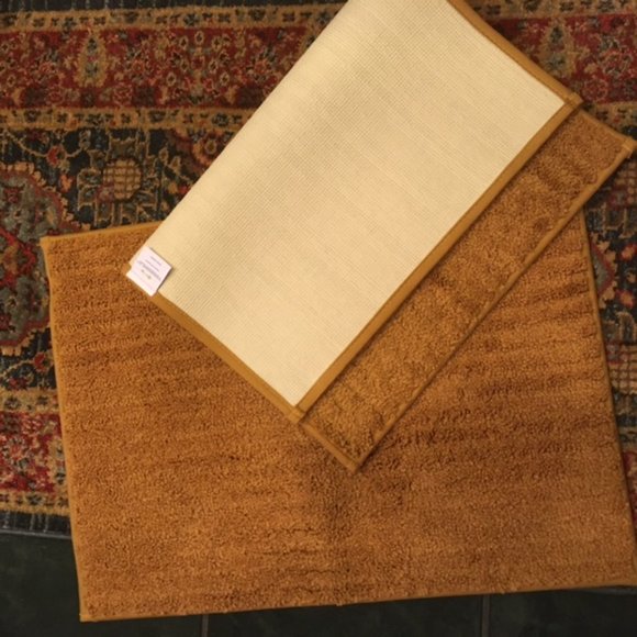 Threshold Bath Set Of Two Bath Rugs 7x24 Poshmark